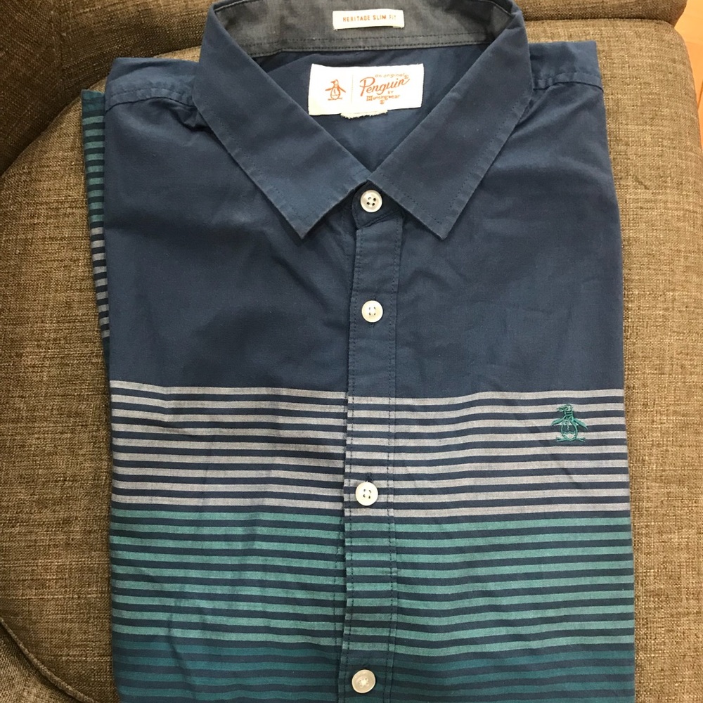 Men’s short sleeve shirts. Size L. Penguin brand.